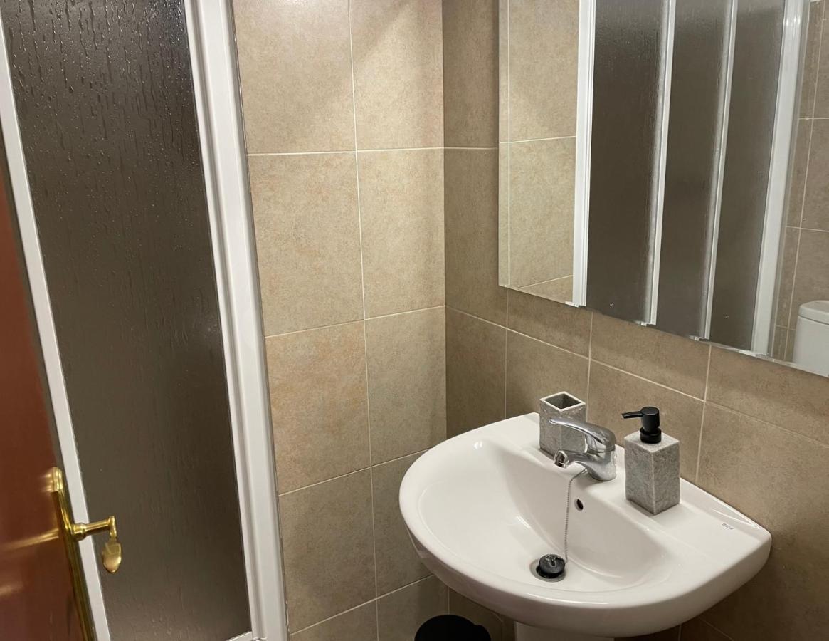 Apartament Can Lopits L' Escala المظهر الخارجي الصورة